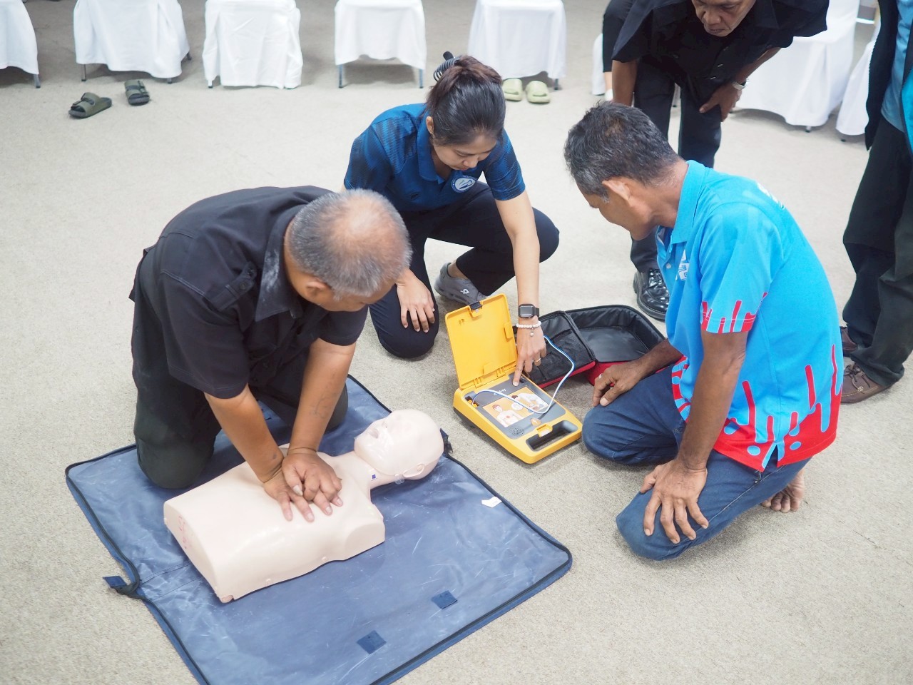 วิทยาลัยสหวิทยาการ เกาะสมุย จัดอบรม CPR และการใช้เครื่อง AED เสริมทักษะชีวิต-รับมือเหตุฉุกเฉิน วิทยาลัยสหวิทยาการ เกาะสมุย จัดอบรม CPR และการใช้เครื่อง AED เสริมทักษะชีวิต-รับมือเหตุฉุกเฉิน