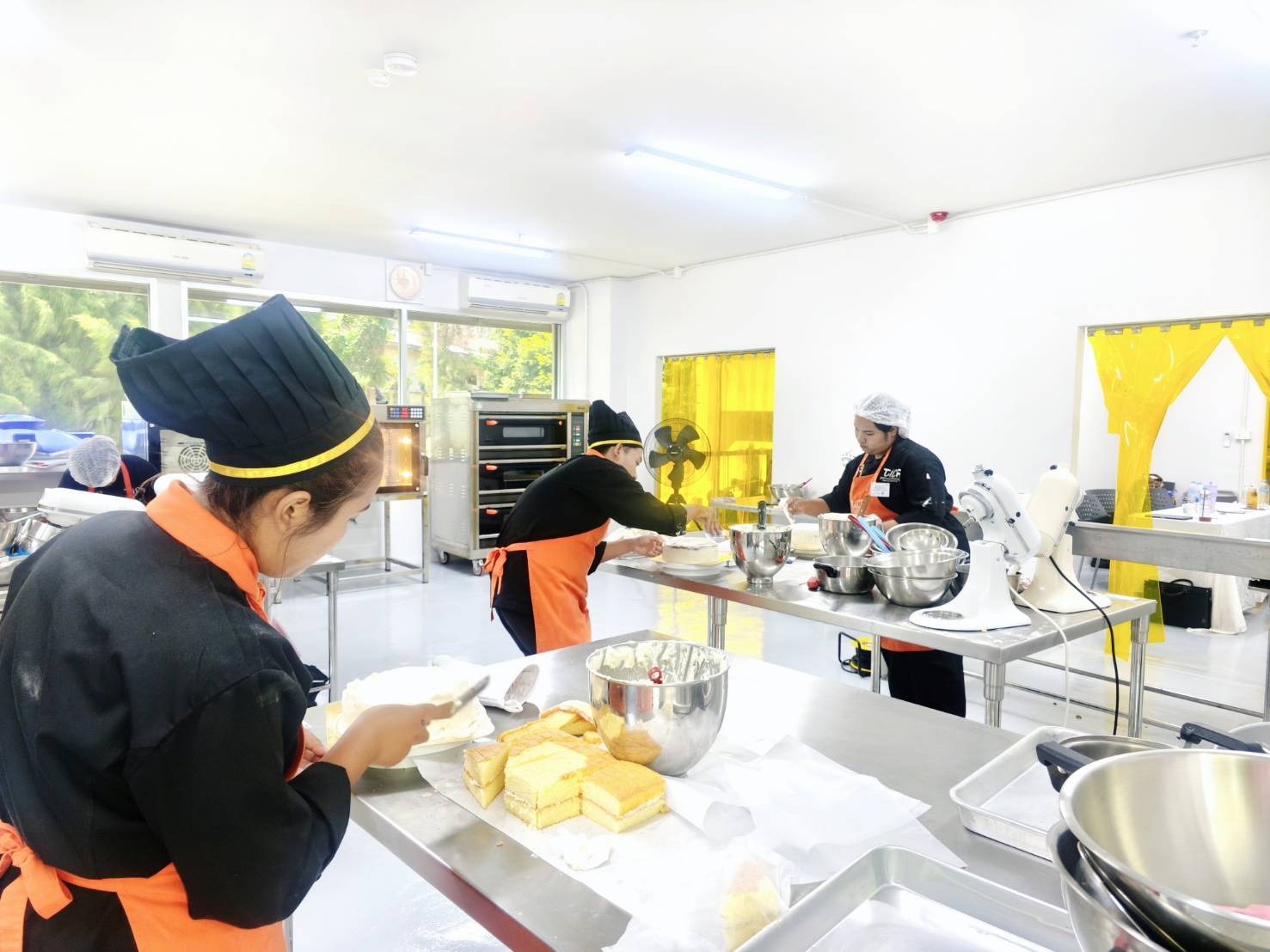 วิทยาลัยสหวิทยาการ เกาะสมุย จัดทดสอบมาตรฐานฝีมือแรงงานแห่งชาติ สาขาผู้ประกอบขนมอบ ระดับ 1