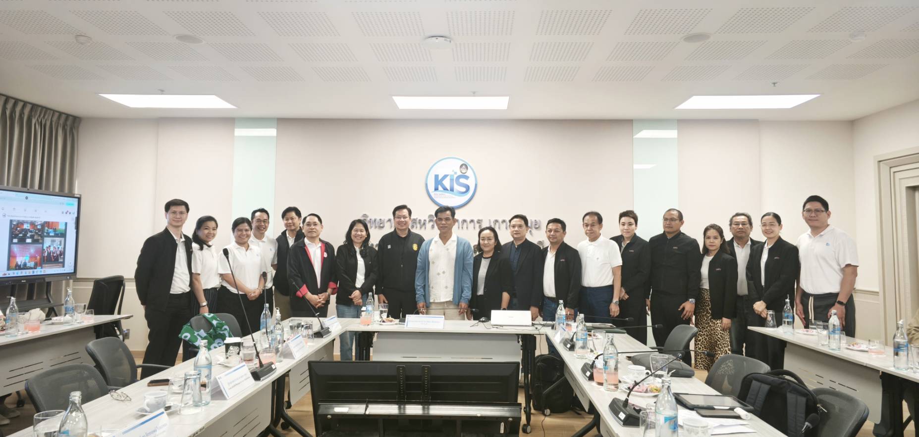 มรส. ต้อนรับคณะศึกษาศาสตร์ มศว. แลกเปลี่ยนการศึกษาเพื่อท้องถิ่นยั่งยืน มรส. ต้อนรับคณะศึกษาศาสตร์ มศว. แลกเปลี่ยนการศึกษาเพื่อท้องถิ่นยั่งยืน