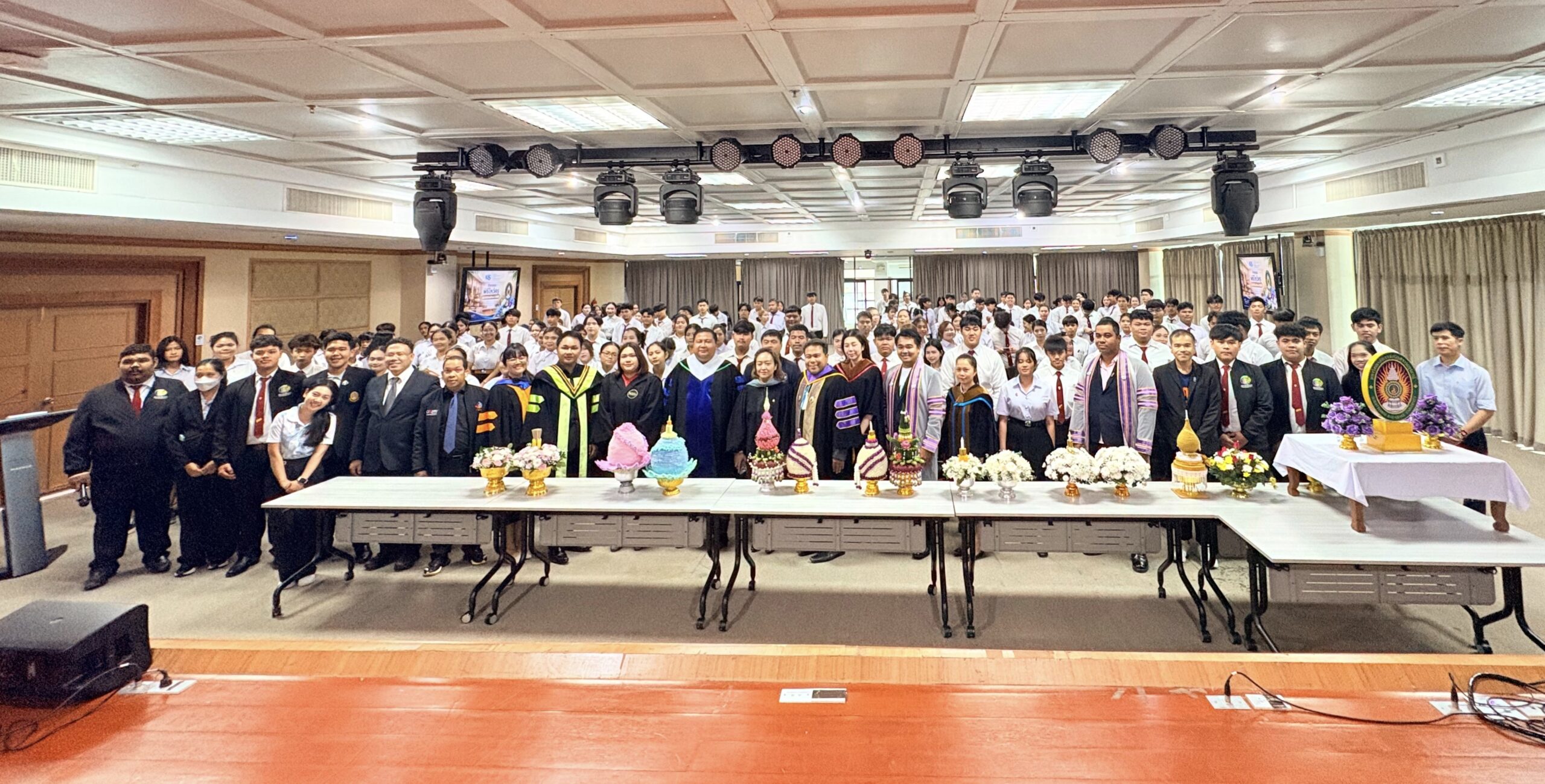 วิทยาลัยสหวิทยาการ เกาะสมุย จัดปฐมนิเทศนักศึกษาใหม่ พร้อมพิธีรับตราลัญจกรและไหว้ครู วิทยาลัยสหวิทยาการ เกาะสมุย จัดปฐมนิเทศนักศึกษาใหม่ พร้อมพิธีรับตราลัญจกรและไหว้ครู